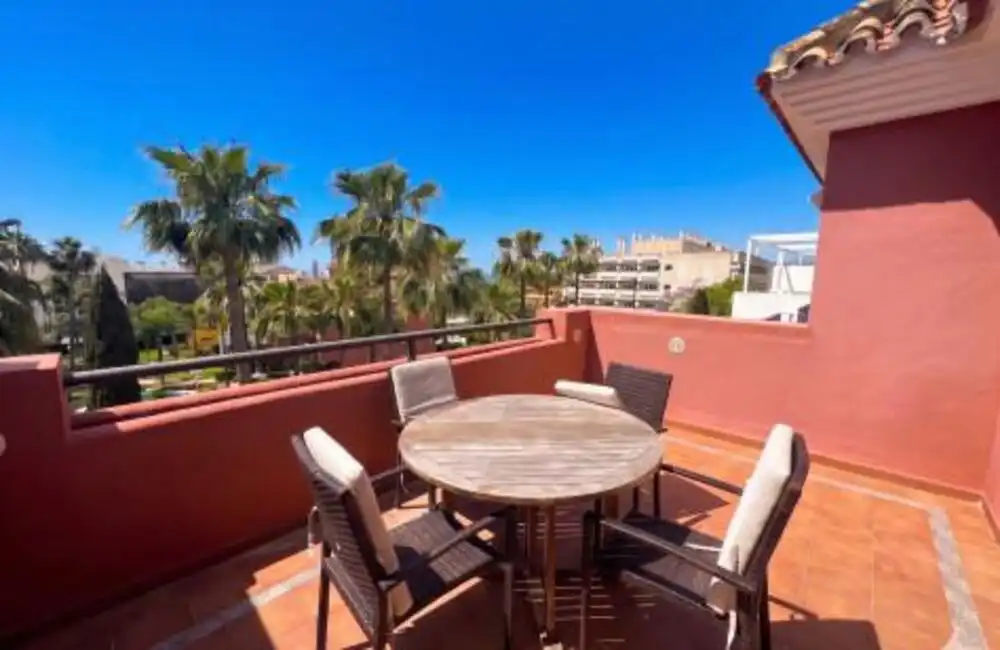 Terrassa de Apartament de lloguer en Marbella amb Aire condicionat, Terrassa i Moblat