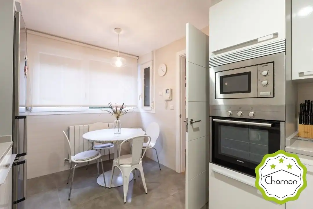 Cocina de Casa adosada en venta en Bilbao  con Calefacción, Jardín privado y Terraza
