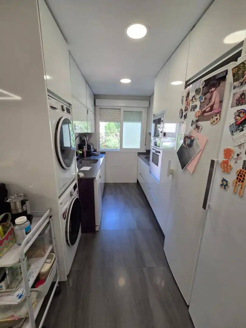 Kitchen of Flat for sale in Móstoles  with Air Conditioner, Heating and Parquet flooring