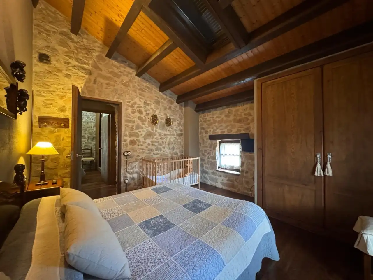 Bedroom of Country homes for sale in Ripoll  with Private garden, Parquet flooring and Terrace
