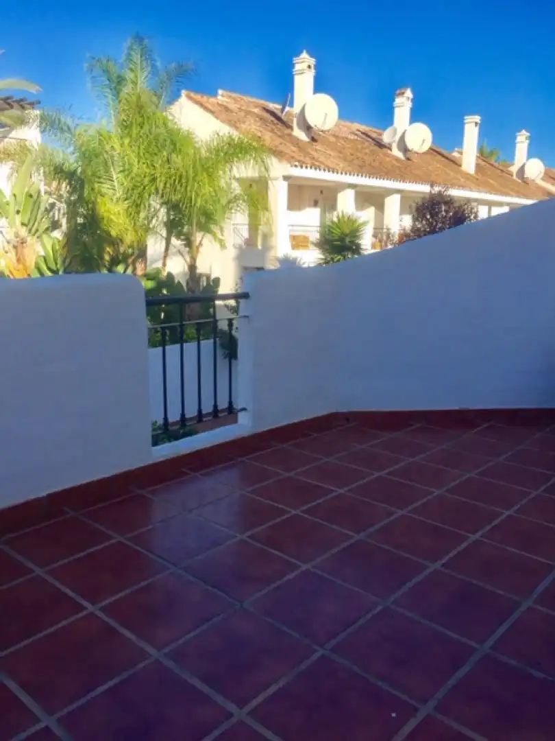 Casa adosada en venda a Casco Antiguo