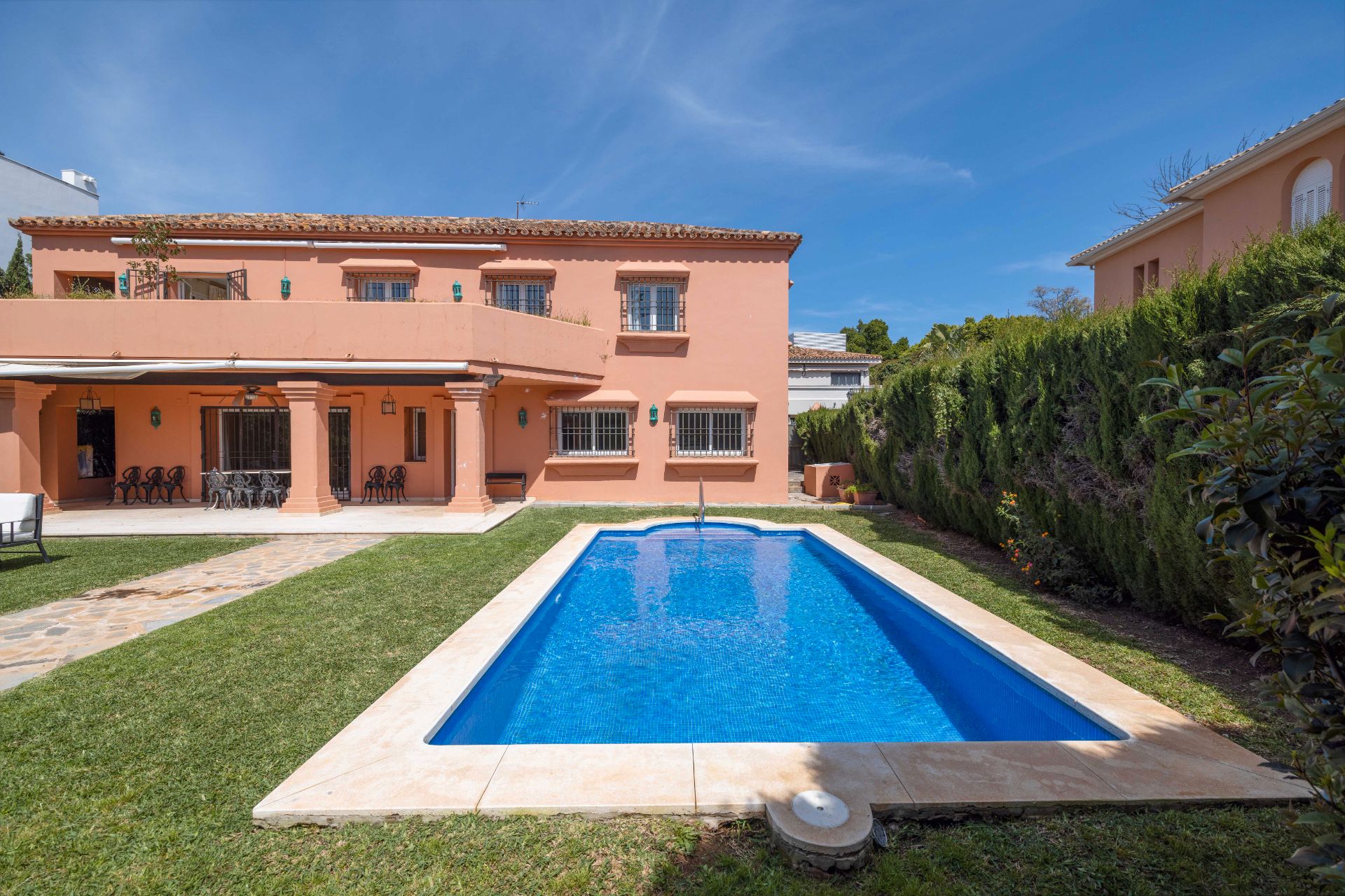 Jardí de Casa o xalet en venda en Marbella amb Aire condicionat, Calefacció i Jardí privat