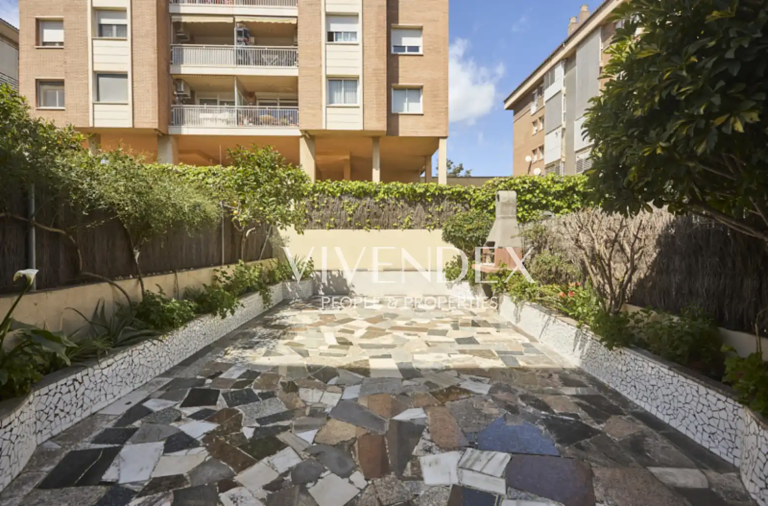 Jardín de Casa adosada en venta en Viladecans con Calefacción, Jardín privado y Terraza