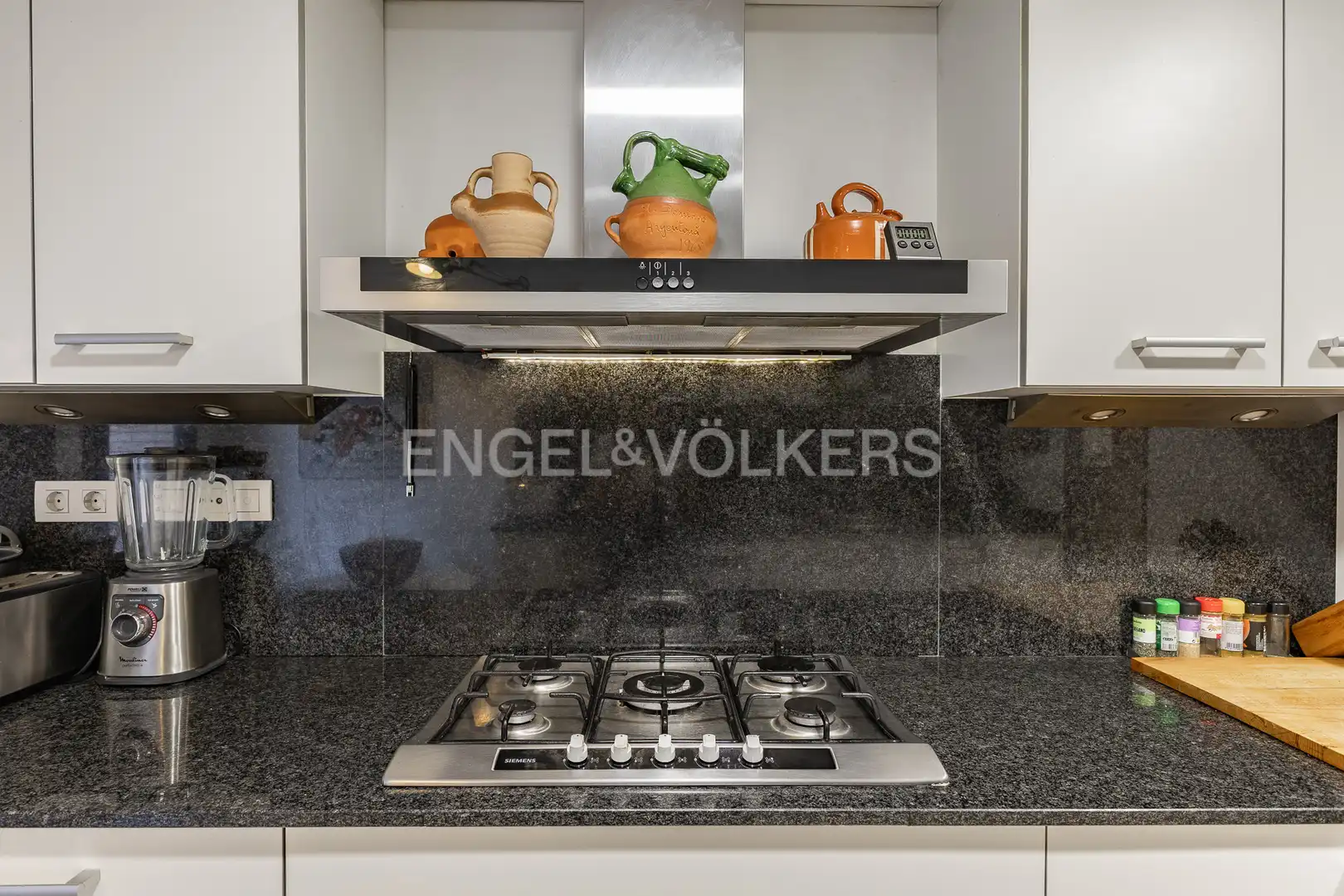Cocina de Casa o chalet en venta en Premià de Mar con Aire acondicionado, Calefacción y Jardín privado