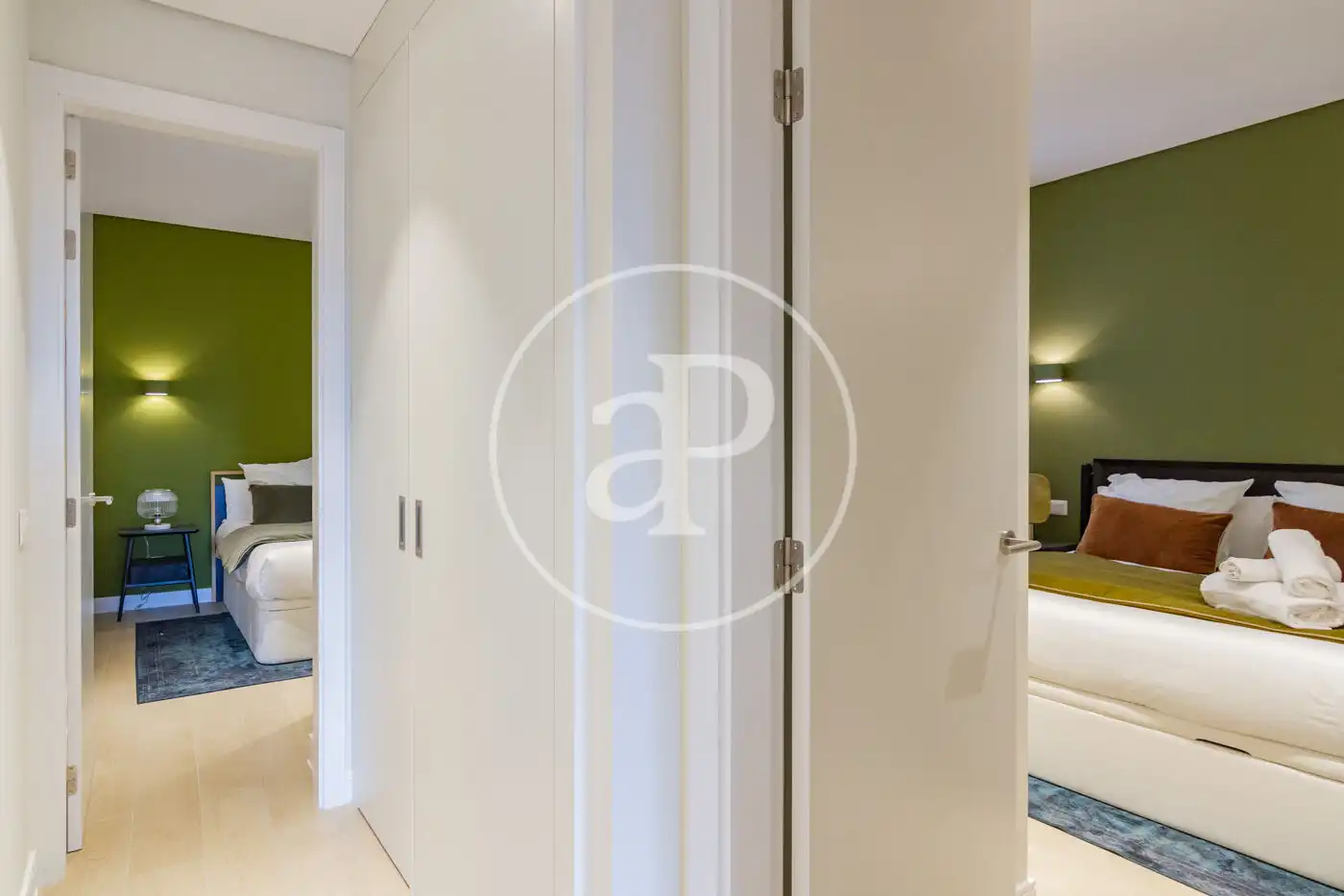 Piso de alquiler en C. de San Bernardo, Universidad - Malasaña