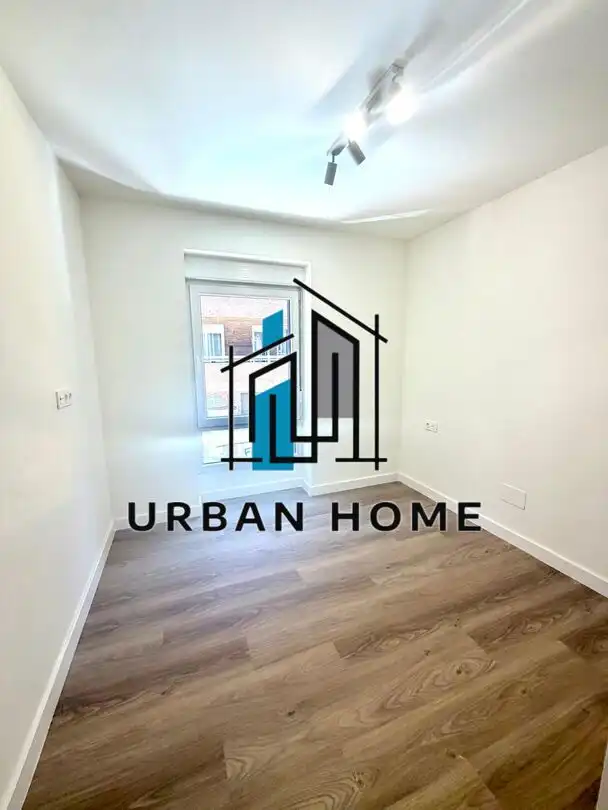 Exterior view of Flat for sale in León Capital   with Heating, Parquet flooring and Storage room