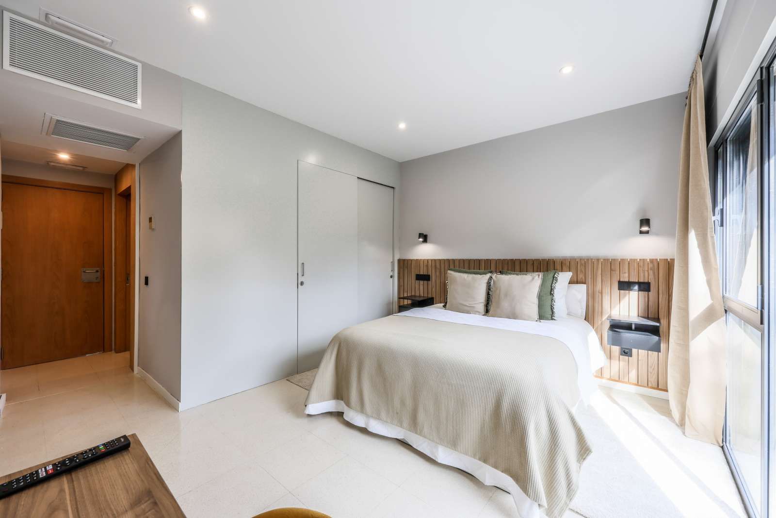 Dormitori de Casa o xalet per a compartir en  Madrid Capital amb Aire condicionat, Terrassa i Moblat