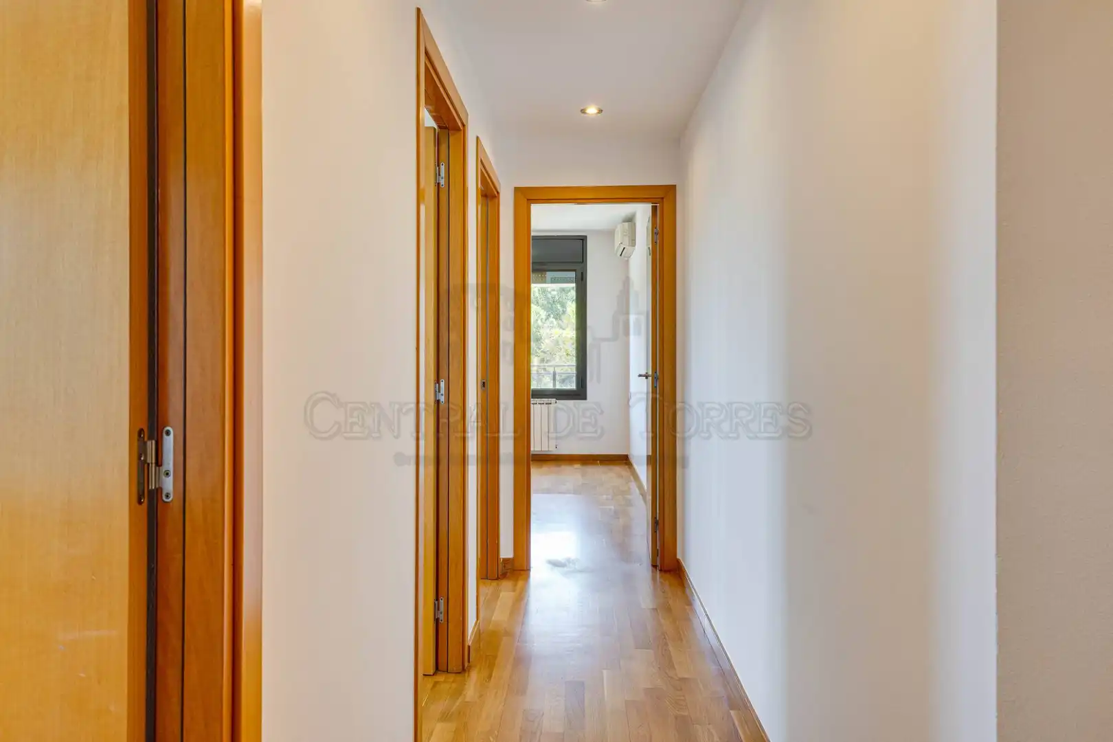 Flat for sale in Sant Cugat del Vallès  with Air Conditioner, Heating and Parquet flooring