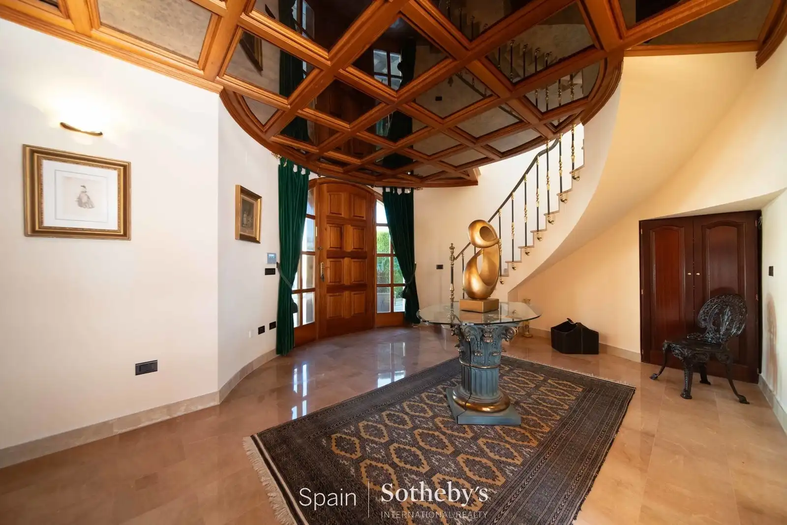 Houses for sale in Empuriabrava  with Air Conditioner, Heating and Private garden