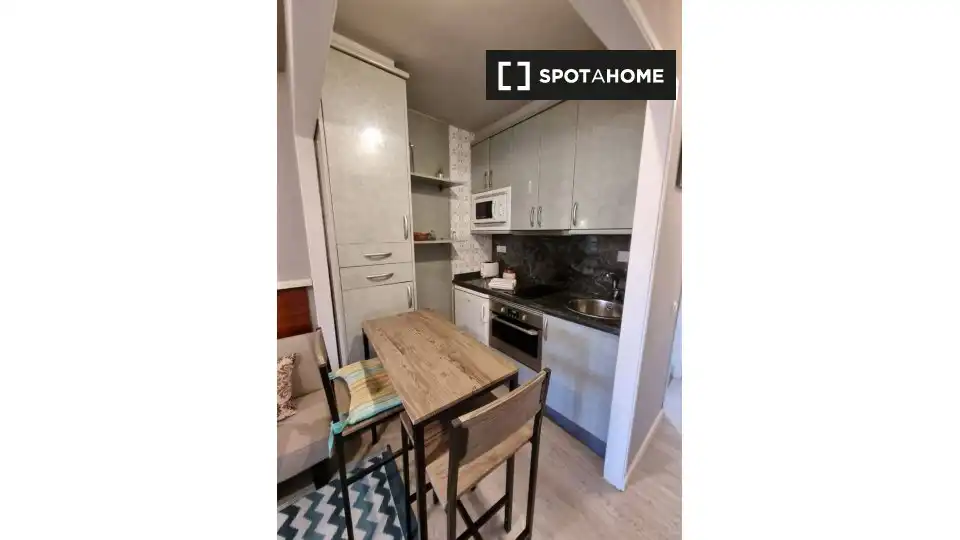 Zimmer in Salesas - Foncalada - Campoamor