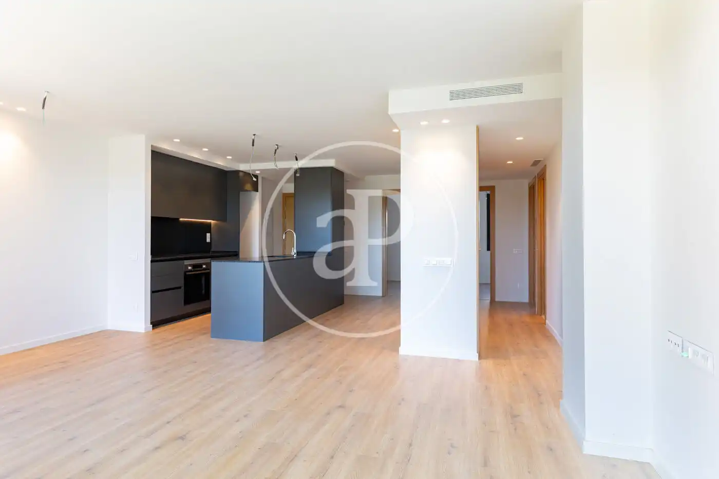 Wohnzimmer von Wohnung zum Verkauf in Sant Cugat del Vallès mit Klimaanlage, Heizung und Balkon