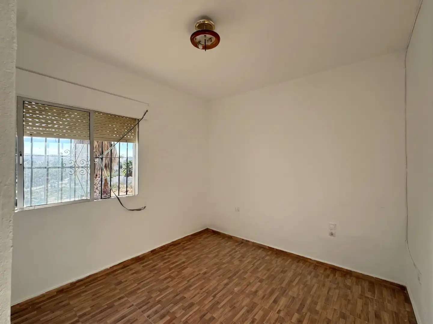 Dormitori de Casa o xalet en venda en Sanlúcar la Mayor, Sevilla