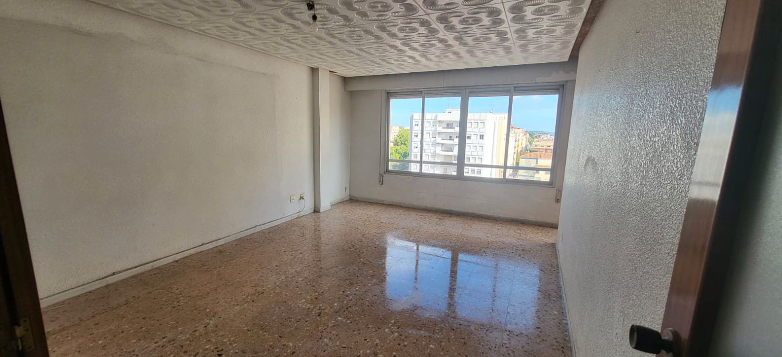 Bedroom of Flat for sale in Canals  with Balcony and Internet