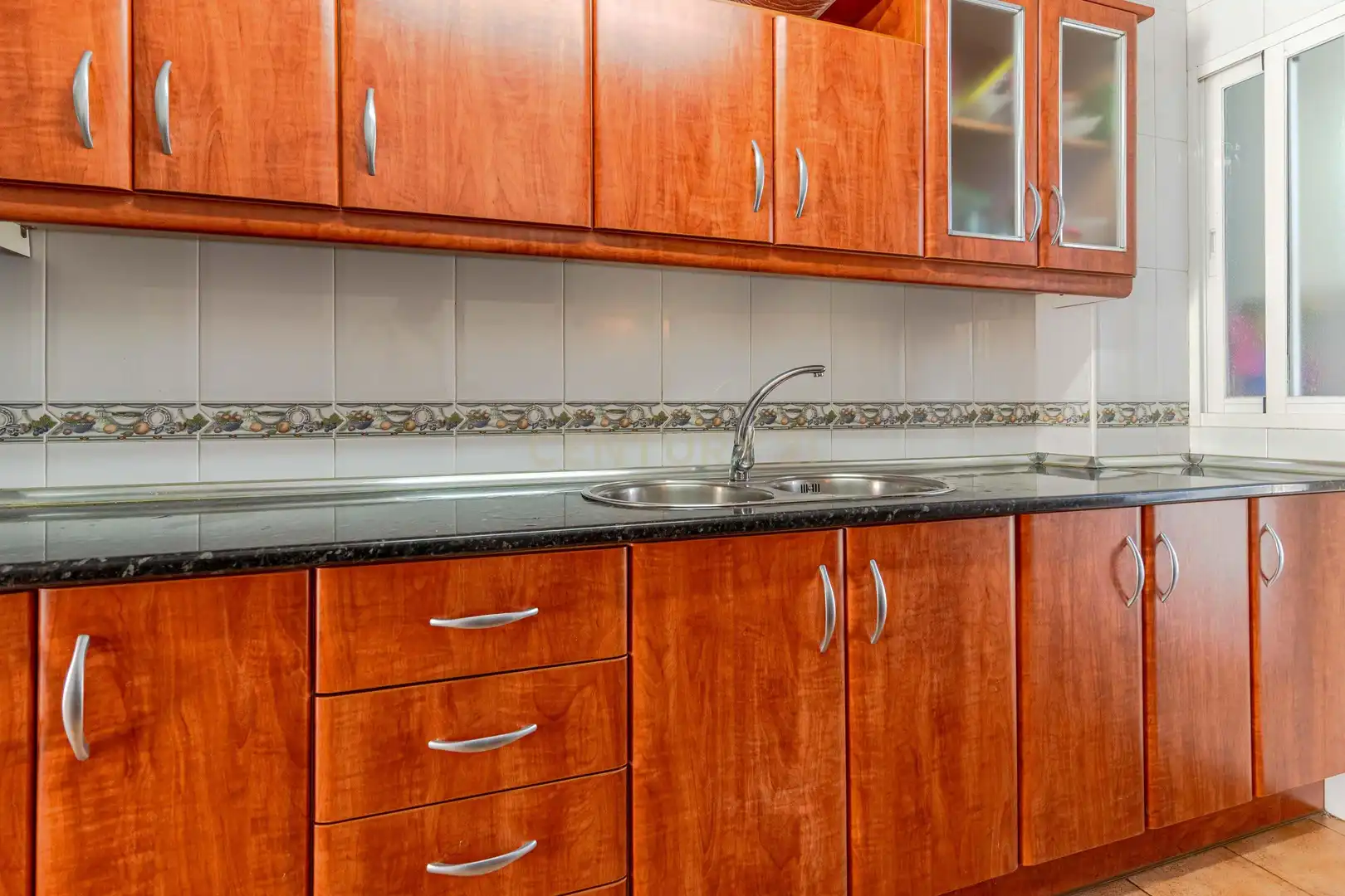 Cocina de Piso en venta en Motril con Microondas