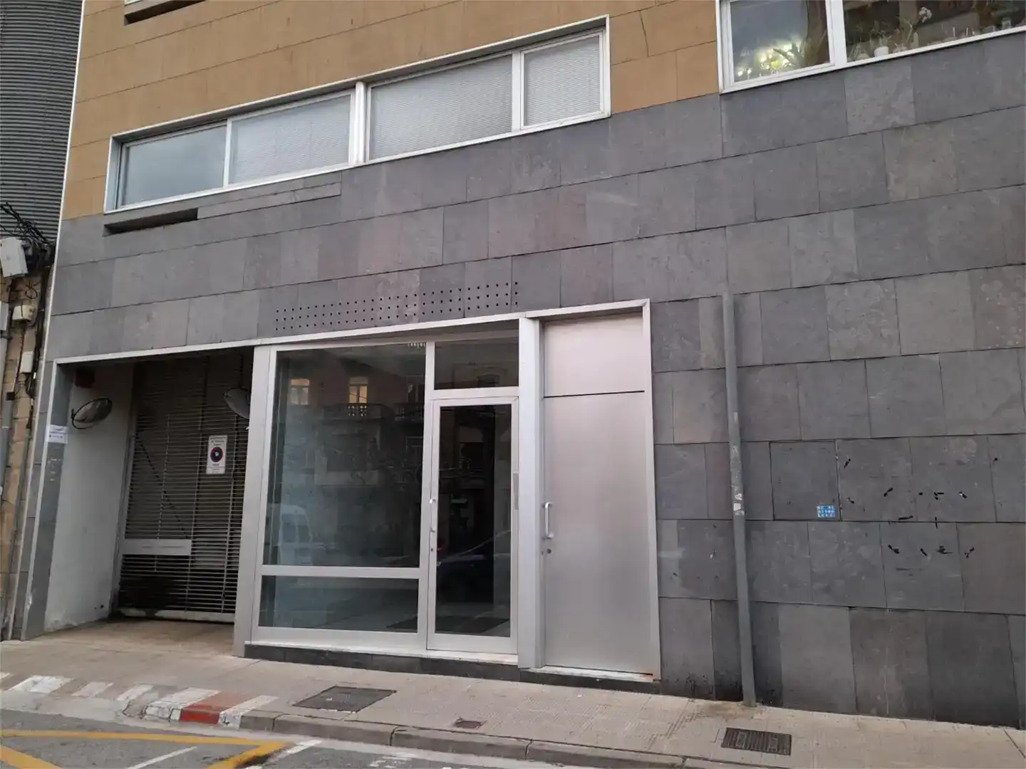 Garage for rent in Calle República Argentina, Tafalla