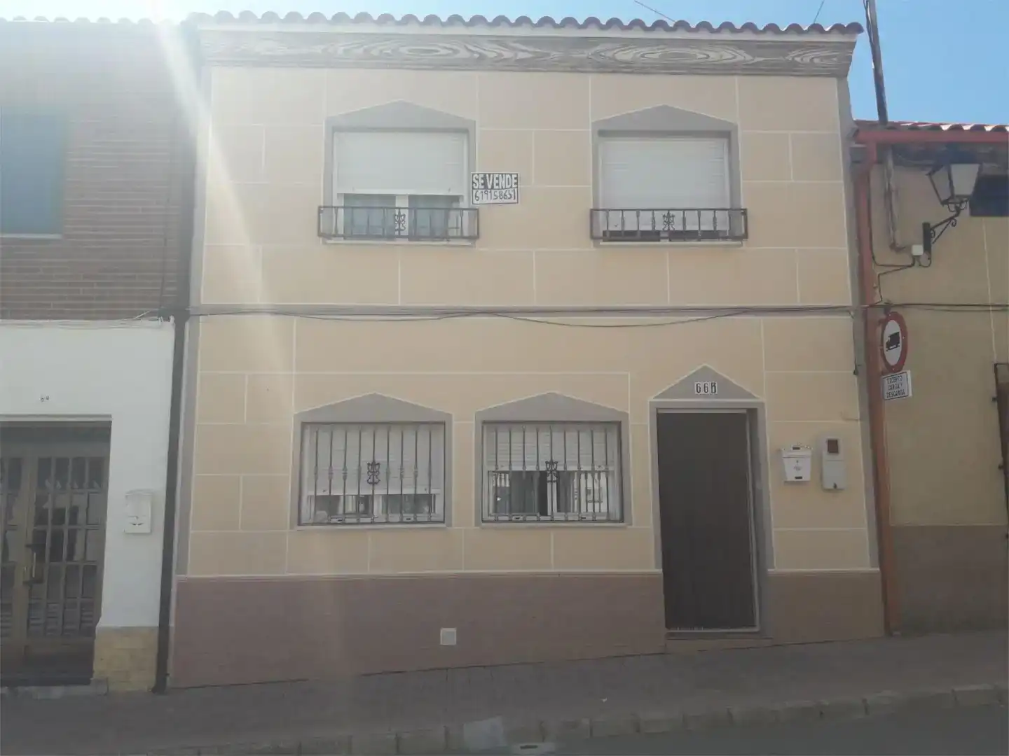 Vista exterior de Casa adosada en venda en San Pedro