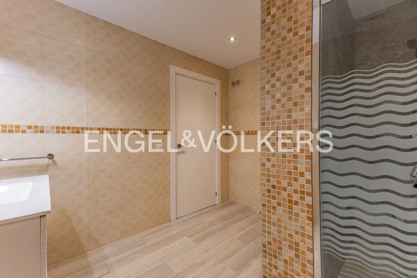 Bathroom of Houses for rent in Santa Susanna  with Air Conditioner, Heating and Private garden