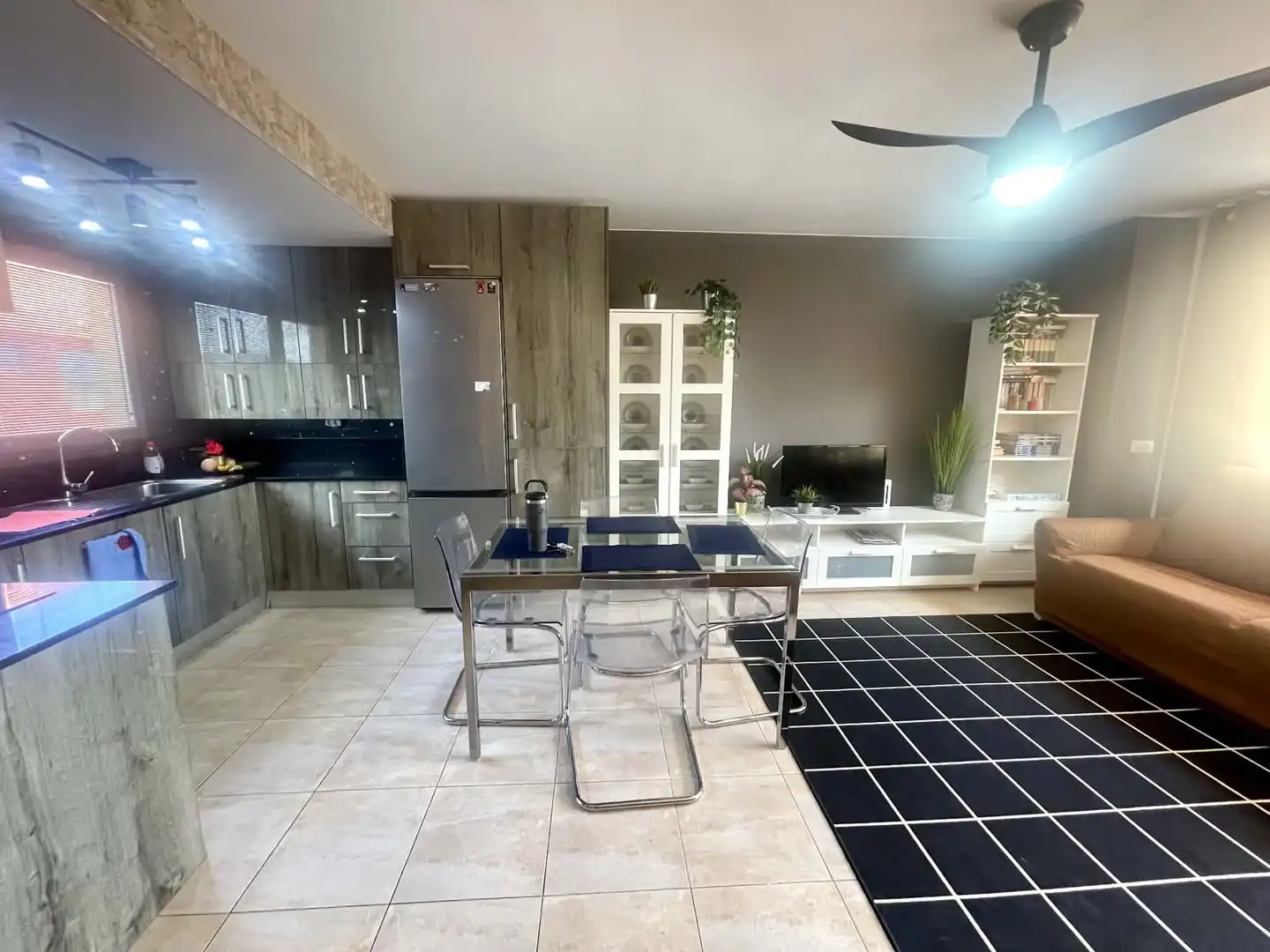 Cocina de Dúplex en venta en Antigua con Terraza y Amueblado