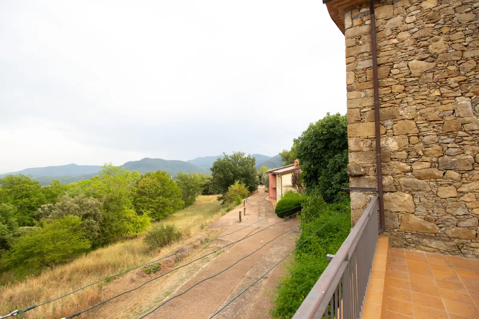 Terrassa de Finca rústica en venda en Mieres (Girona) amb Jardí privat, Terrassa i Traster