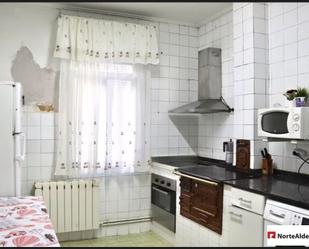 Cuina de Casa o xalet en venda en Barakaldo  amb Calefacció