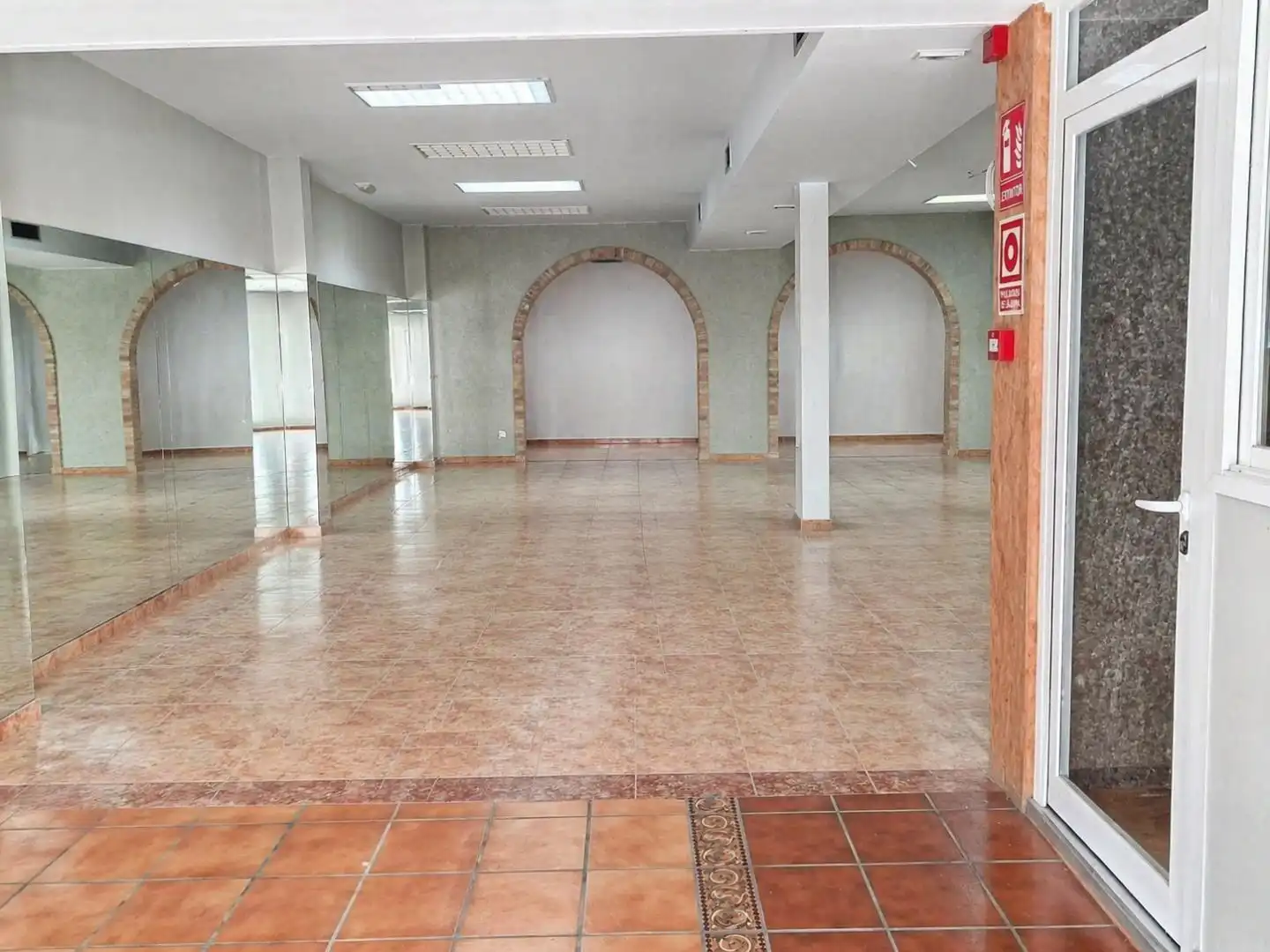 Local en venta en Alcorcón con Aire acondicionado y Calefacción