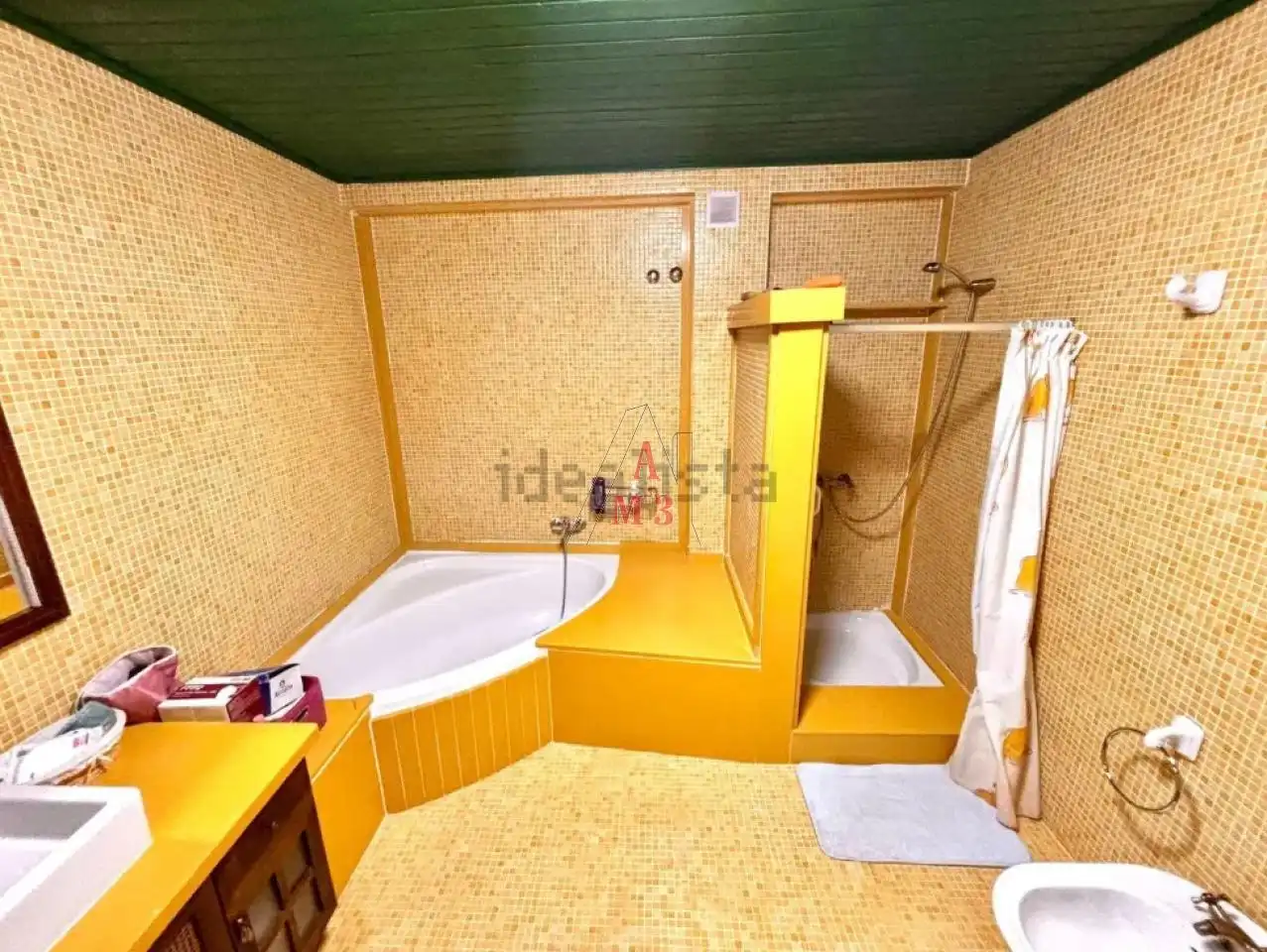 Baño de Casa o chalet en venta en Alija del Infantado con Calefacción y Amueblado