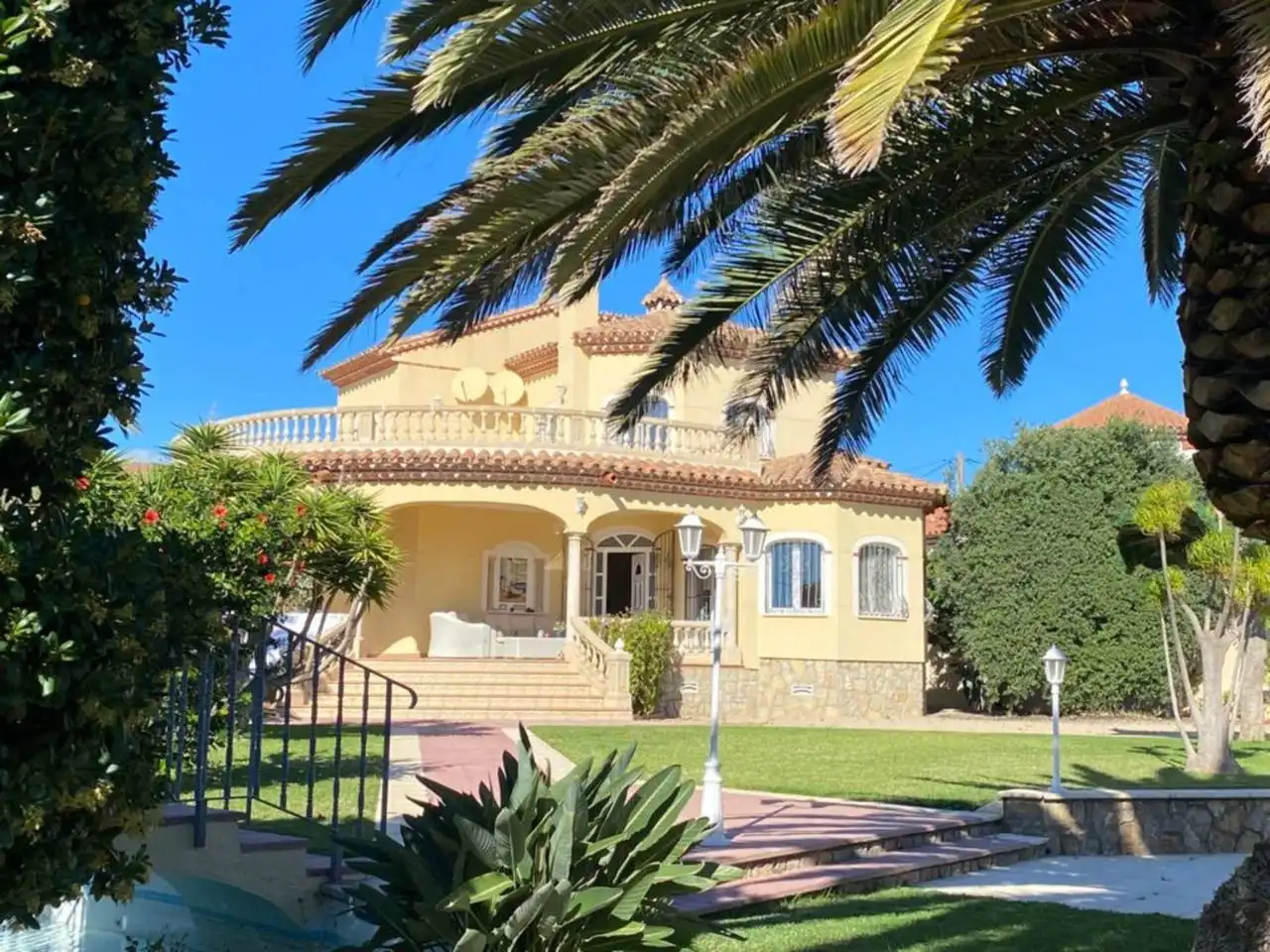 Villa avec piscine à vendre à Avenida Valencia