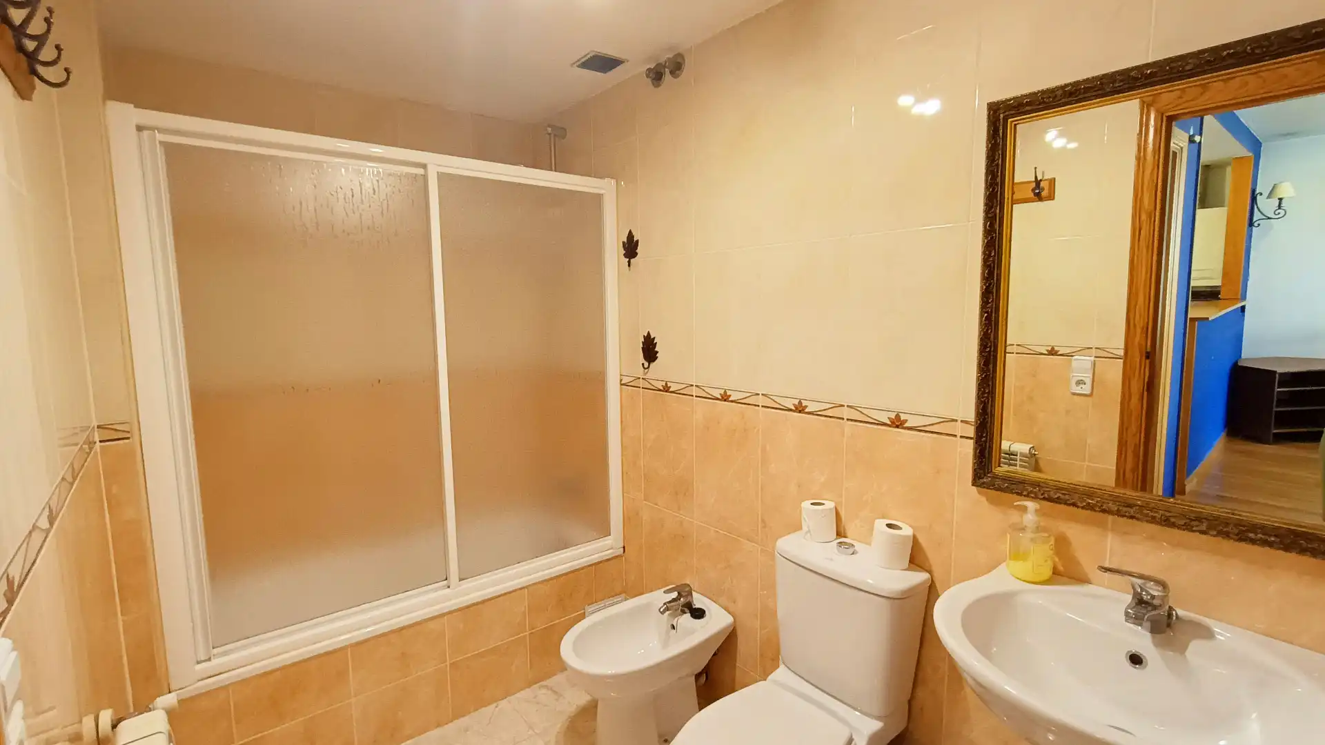Bathroom of Flat for sale in Sort  with Heating, Parquet flooring and Furnished