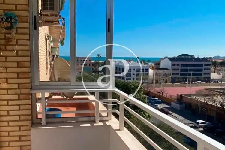 Außenansicht von Wohnung zur Miete in Valencia mit Klimaanlage, Heizung und Möbliert