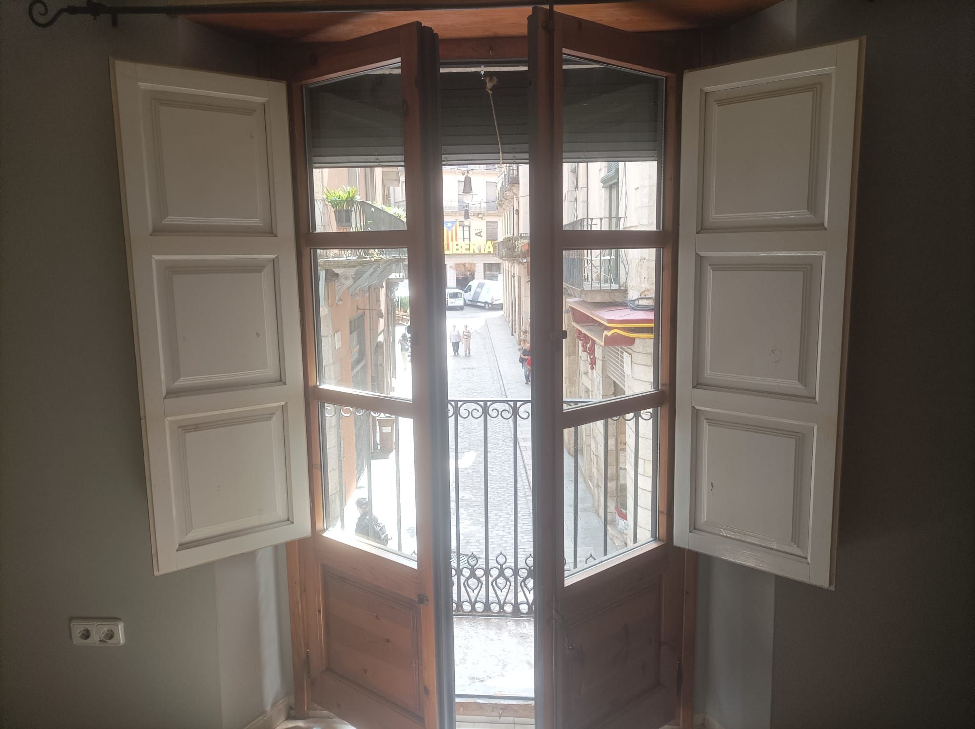 Piso en venta en Girona Capital con Amueblado, Horno y Lavadora