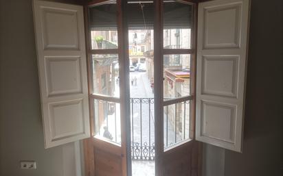 Flat for sale in Girona Capital  with Balcony