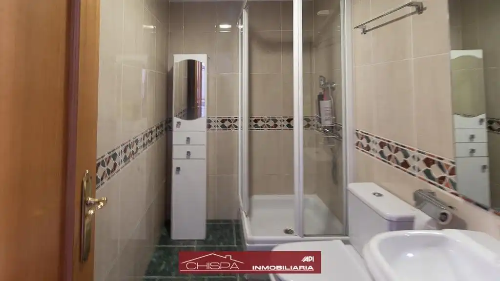 Badezimmer von Einfamilien-Reihenhaus zur Miete in Náquera mit Heizung, Privatgarten und Terrasse