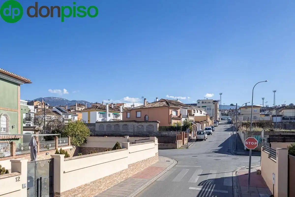 Residencial en venta en Calle Libertad, 4, La Zubia Ciudad