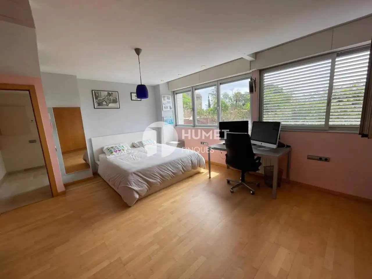 Habitación de Casa o chalet en venta en Barcelona con Aire acondicionado, Calefacción y Jardín privado