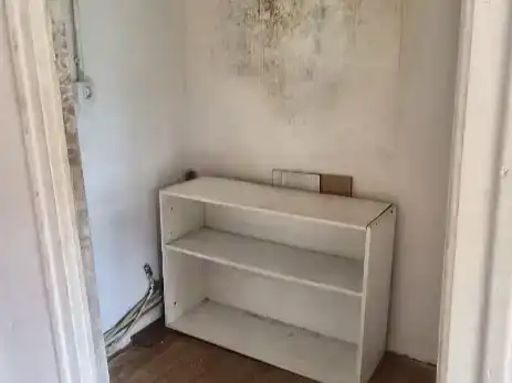 Dormitori de Finca rústica en venda en La Robla  amb Parquet