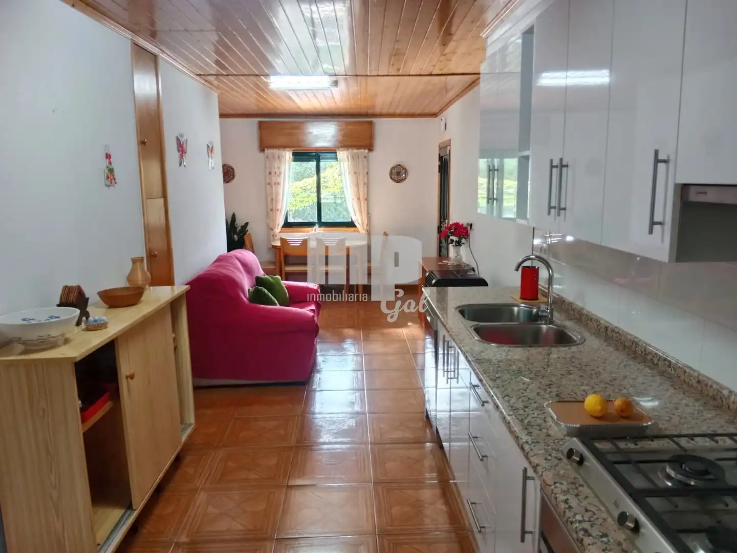 Cocina de Casa o chalet en venta en Redondela con Calefacción, Jardín privado y Trastero