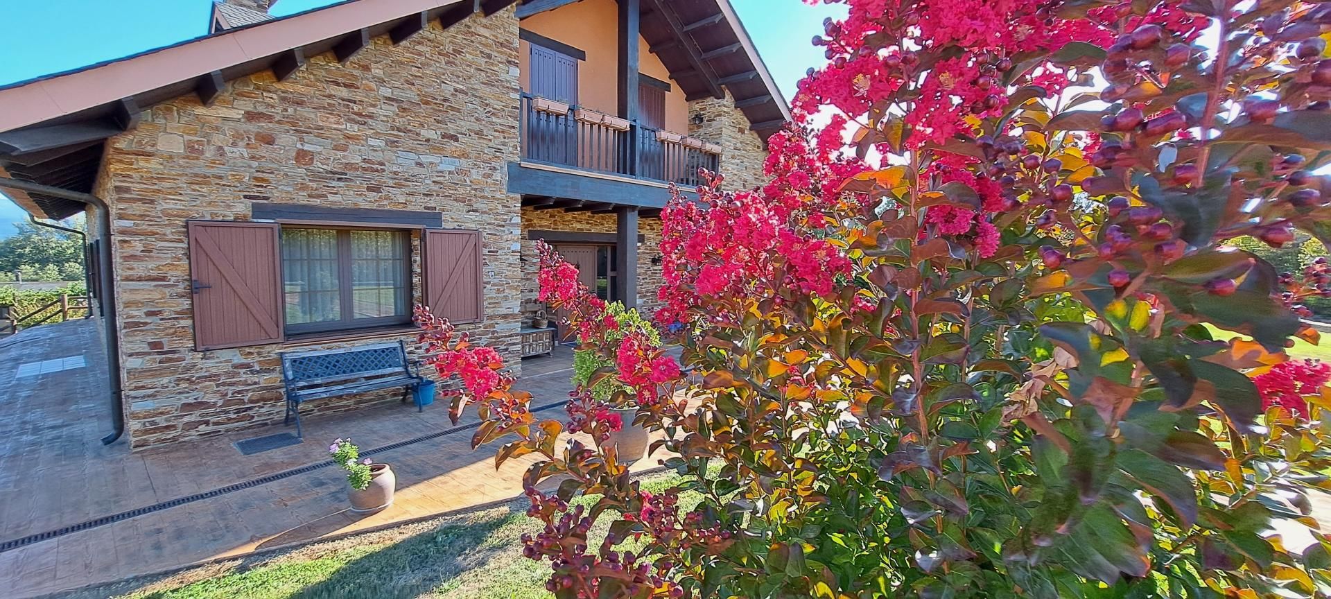 Vista exterior de Casa o xalet en venda en Cabañas Raras