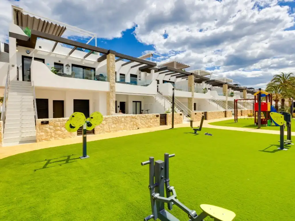 Bungalow with pool for sale in calle campanario, imagen 50