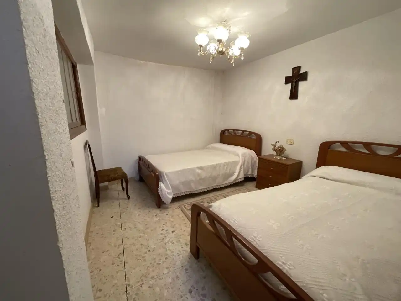 Habitación de Casa adosada en venta en Grañón con Jardín privado, Trastero y Amueblado