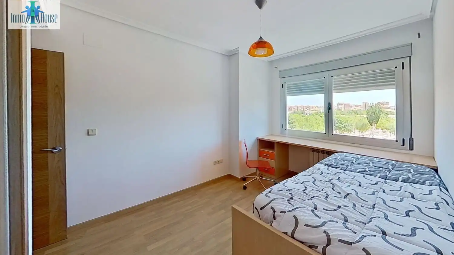 Habitación de Piso en venta en Albacete con Aire acondicionado, Calefacción y Trastero