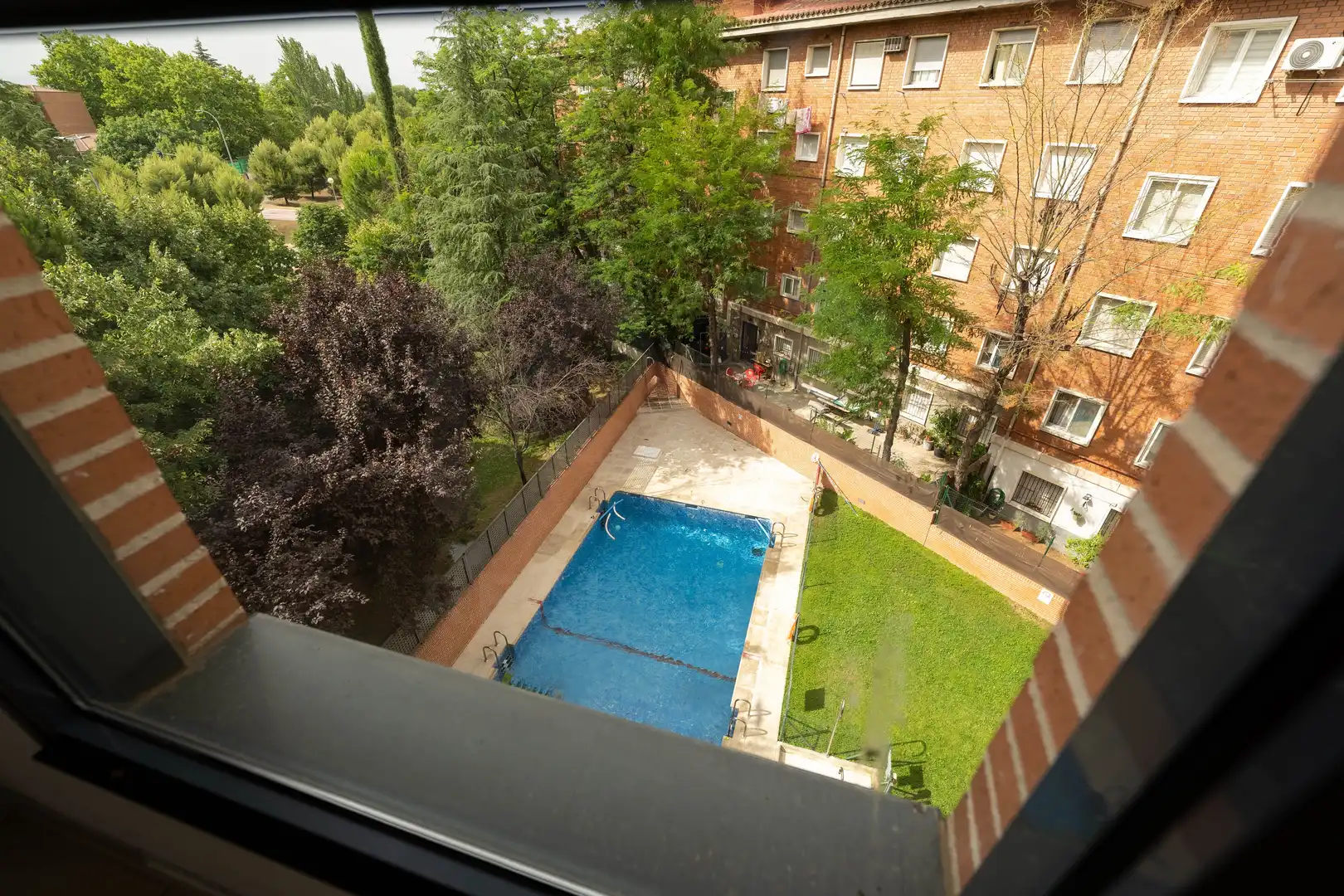 Piscina de Dúplex en venta en Torrejón de Ardoz con Calefacción, Terraza y Piscina