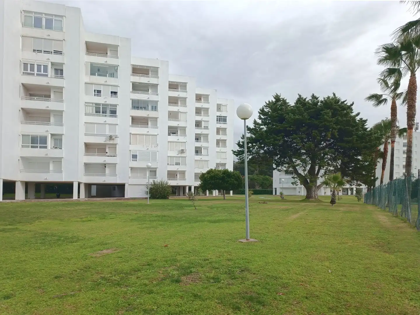Außenansicht von Wohnung zum Verkauf in El Puerto de Santa María mit Klimaanlage, Heizung und Terrasse