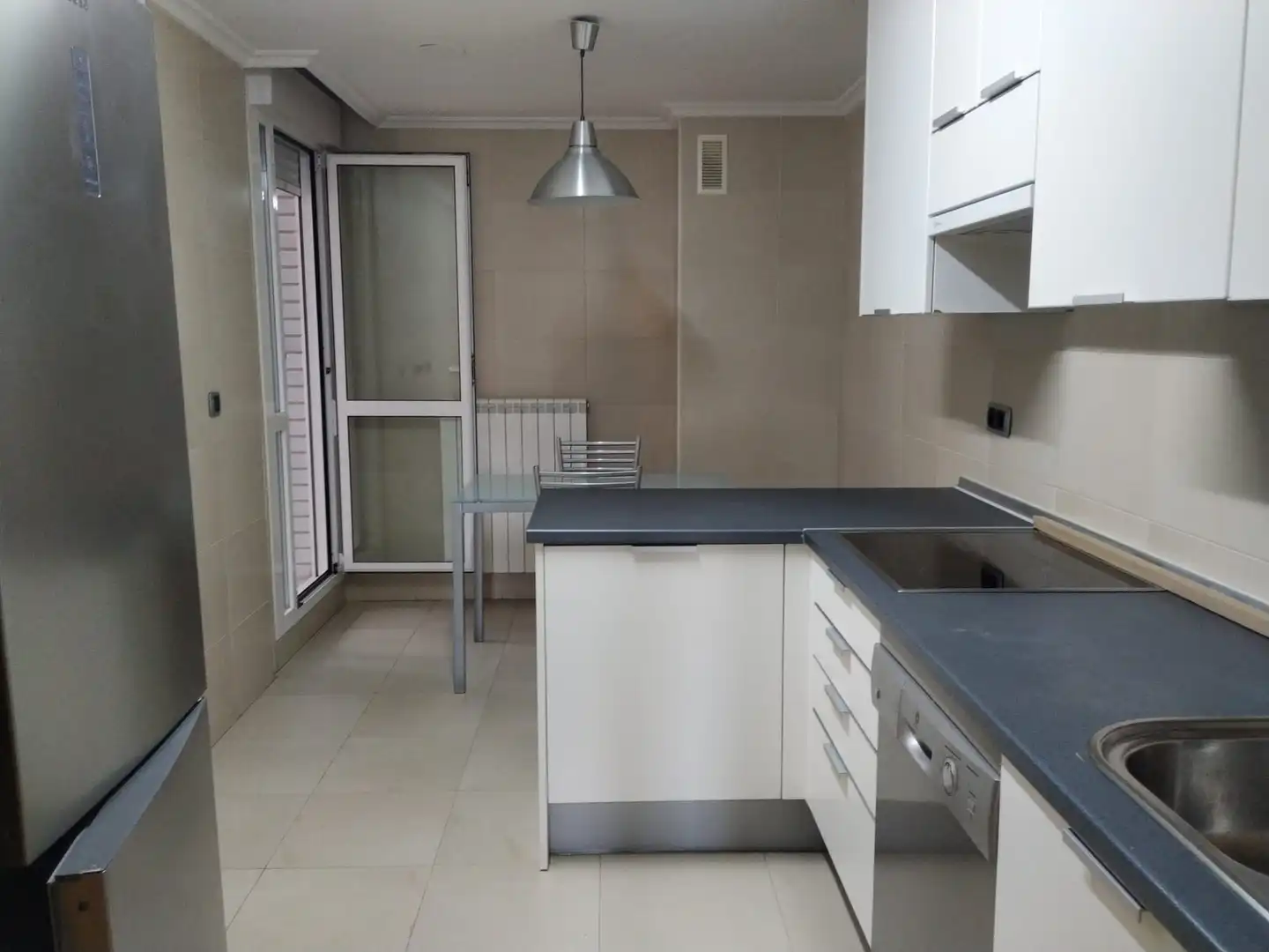 Kitchen of Flat for rent in  Logroño  with Furnished, Oven and Washing machine