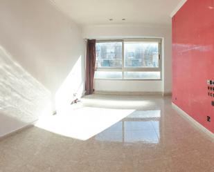 Living room of Flat for sale in  Barcelona Capital  with Heating and Oven