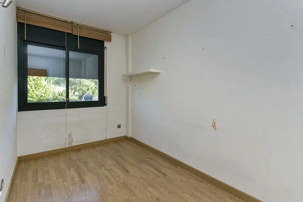 Dormitori de Casa o xalet en venda en Vilanova i la Geltrú amb Terrassa i Balcó