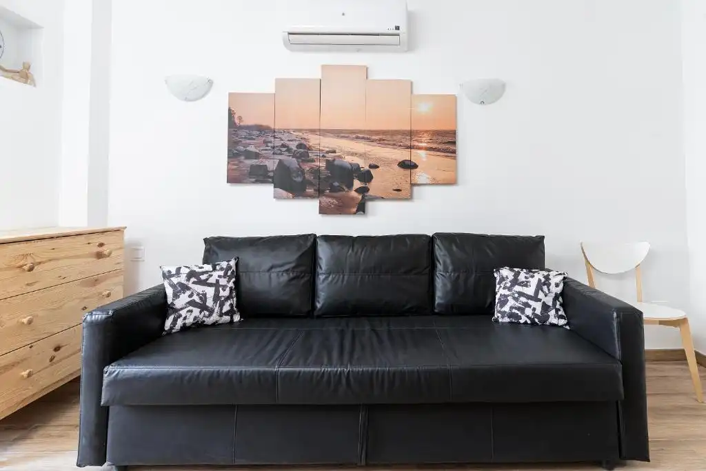 Sala de estar de Estudio en venta en Benalmádena con Aire acondicionado, Amueblado y Piscina comunitaria