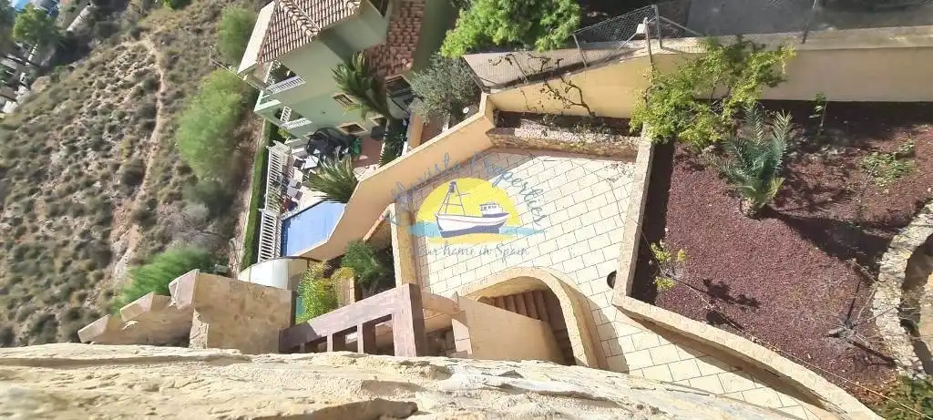 Country house zum Verkauf in Cartagena mit Privatgarten, Schwimmbad und Möbliert