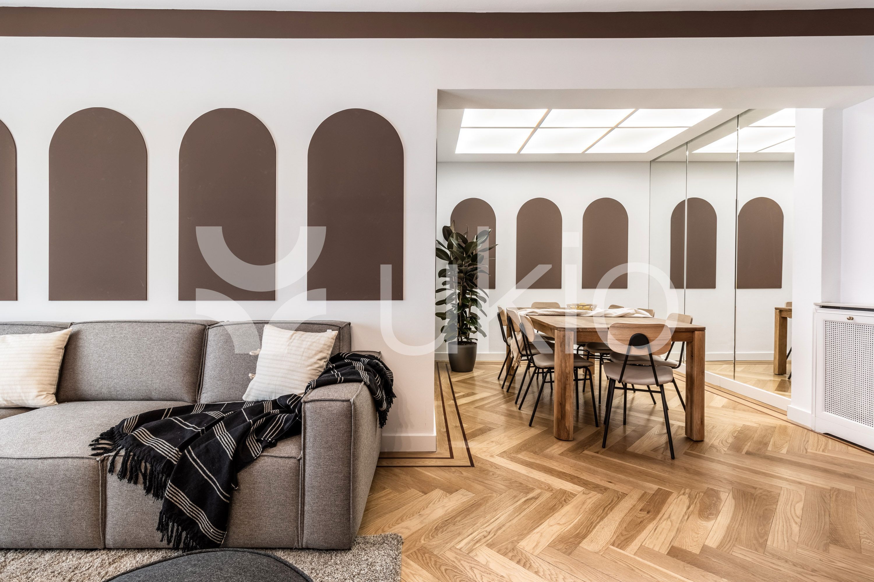 Sala d'estar de Apartament de lloguer en  Madrid Capital amb Aire condicionat, Calefacció i Moblat