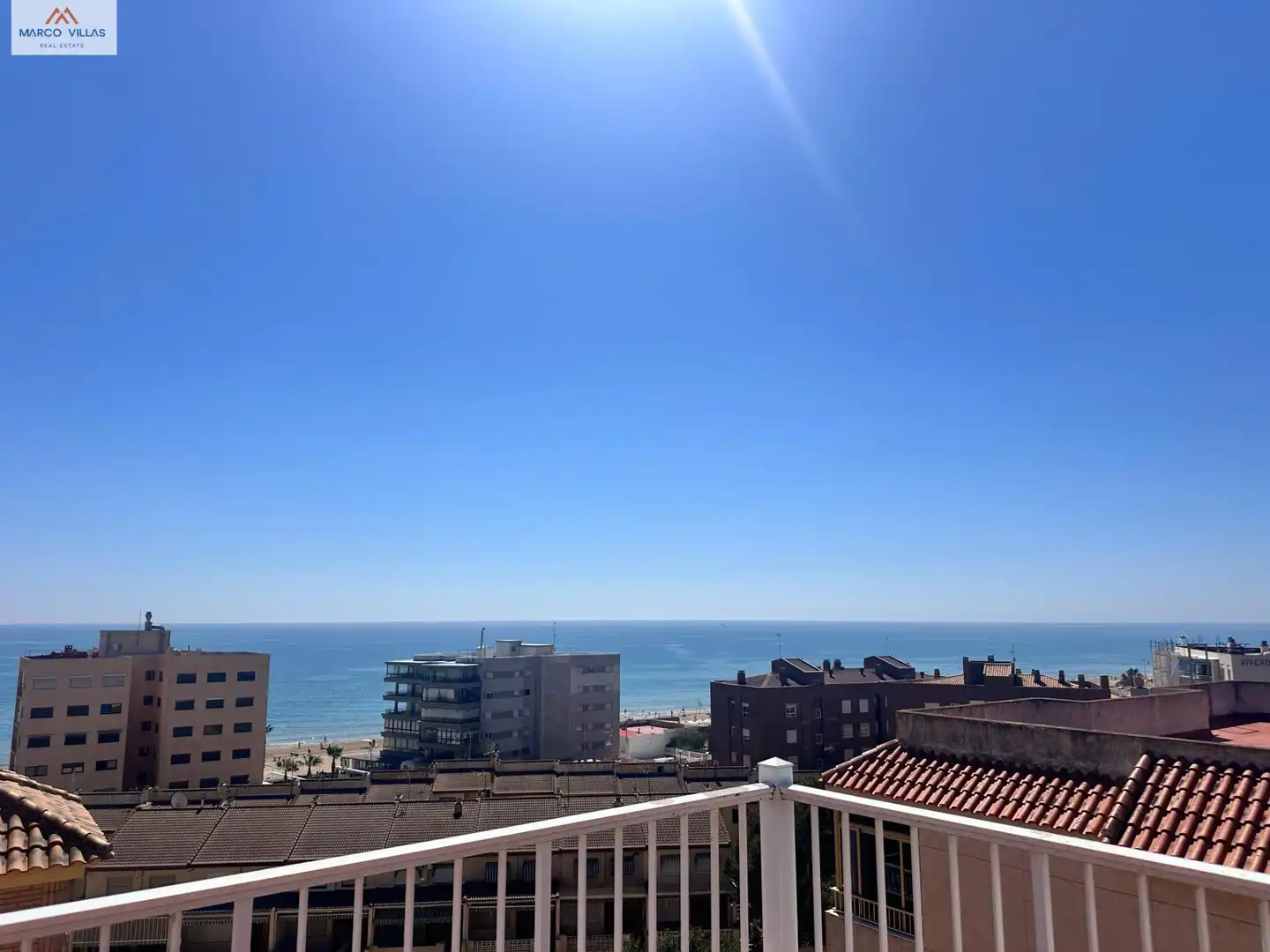 Àtic amb ascensor en venda a Guardamar Playa