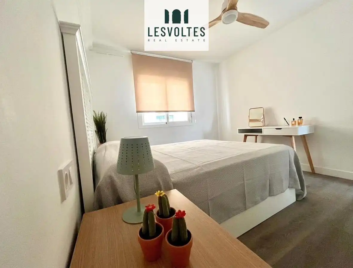 Habitación de Apartamento de alquiler en Calonge i Sant Antoni con Aire acondicionado, Parquet y Amueblado